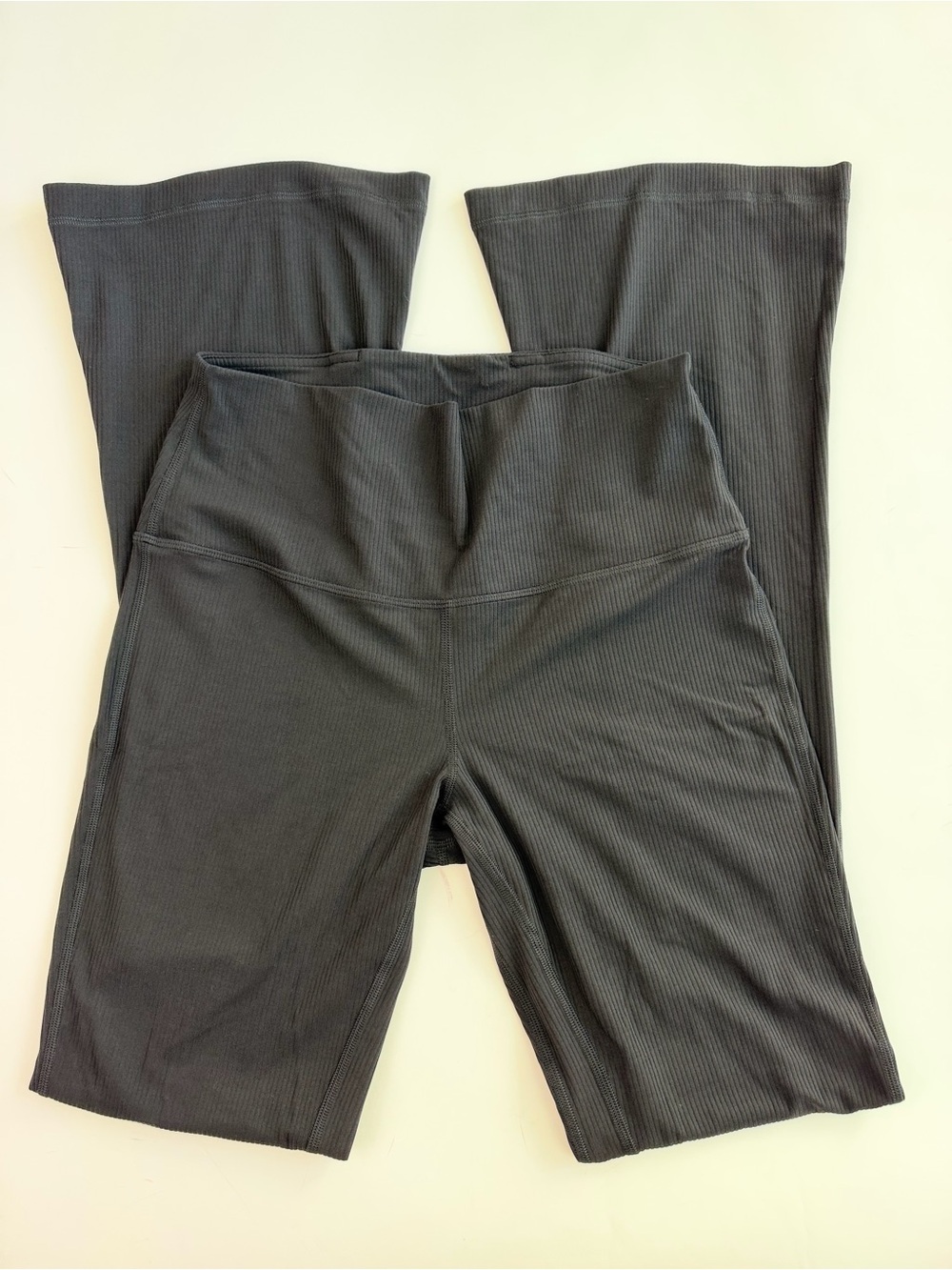 Lululemon Align High-Rise Ribbed Mini-Flared Pant sz 8 - Picture 2 of 7